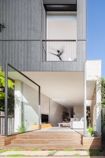 A Streamlined Addition Revives a Gloomy Victorian in Sydney - Photo 7 of 8 -