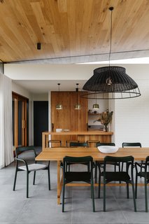 The Surrounding Countryside Inspires a Family Home in Australia's Adelaide Hills - Photo 3 of 10 -