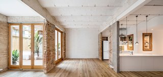 A Dramatic Apartment Renovation in Barcelona Features Salvaged Tile and Brick - Photo 4 of 13 -