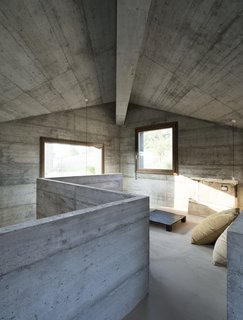 A Concrete Hideaway in the Italian Countryside - Photo 9 of 11 -