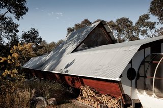Hand-Built by a Famed Queensland Architect, This Unique Abode Asks $228K - Photo 2 of 11 -