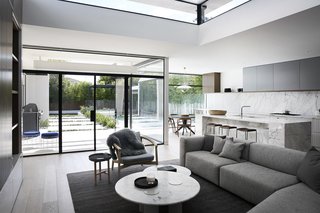 A Melbourne Midcentury Gets a Palm Springs-Inspired Revival - Photo 4 of 12 -