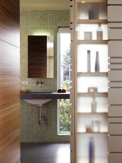 What's the Best Way to Save Space in a Small Bathroom? - Photo 12 of 14 -