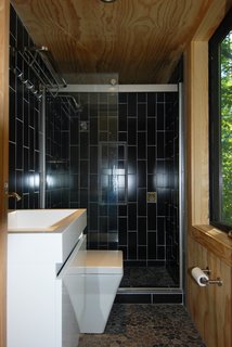 What's the Best Way to Save Space in a Small Bathroom? - Photo 14 of 14 -