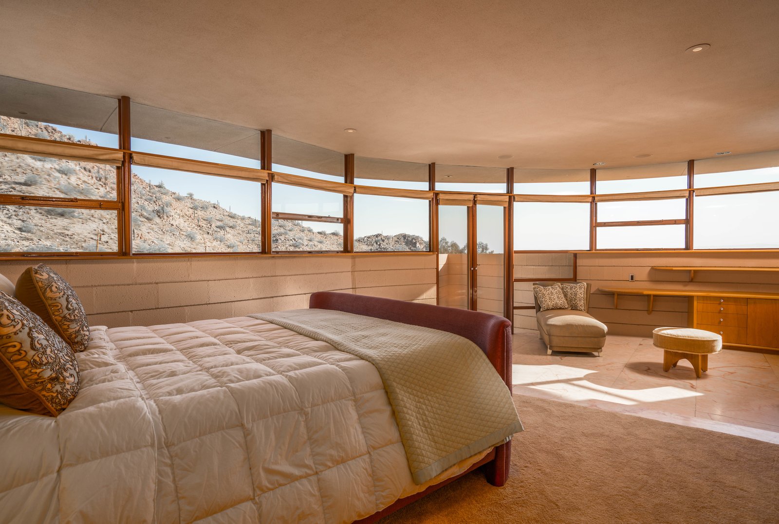 Photo 13 Of 15 In The Last House Designed By Frank Lloyd Wright Hits Bedroom Chair Bed Carpet Floor Recessed Lighting And Storage Photo 13