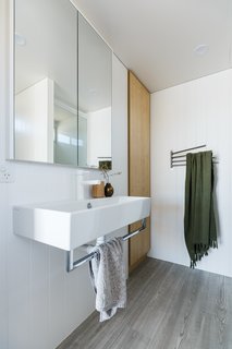 "Laminex Aquapanel was selected in wet areas to meet the weight restriction and potential of cracking tiles," says Harry.