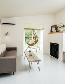 There is also a fireplace guests are welcome to enjoy.