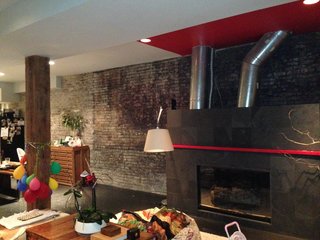 As you can see here, the fireplace sported even more flashy red accents.