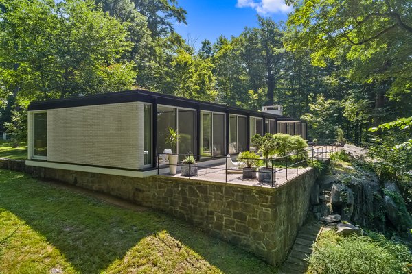 After Witthoefft sold the home, it was abandoned for years, accumulating severe damage in the process. When new homeowners sought to rescue the house in 2007 from the wrecking ball, Witthoefft reassured them that the damage was not irrevocable. "It was built on solid rock, and the welded steel frame wasn’t going anywhere," he said.