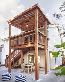Soria redesigned his parents' two-story deck with wood sourced from Humboldt Redwood.