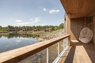 Harmonizing With Nature, These Eco-Huts Offer Respite in the Heart of France - Photo 5 of 10 -