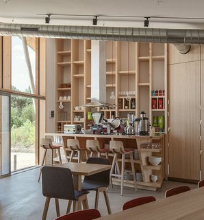 Harmonizing With Nature, These Eco-Huts Offer Respite in the Heart of France - Photo 9 of 10 -