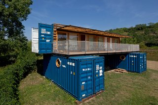 A Mobile Boutique Hotel For the Modern Traveler Made From Shipping Containers - Photo 3 of 14 -