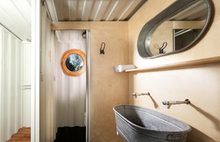 A Mobile Boutique Hotel For the Modern Traveler Made From Shipping Containers - Photo 10 of 14 -