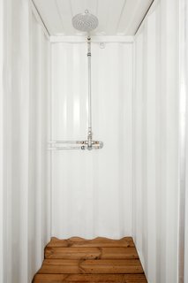 A Mobile Boutique Hotel For the Modern Traveler Made From Shipping Containers - Photo 11 of 14 -