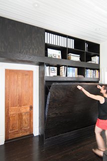 A Victorian Cottage in Houston Finds New Life as a Local Firm's Office - Photo 11 of 13 -