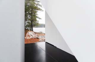 This Mesmerizing Glass House Is Also a Photographer's Lakeside Studio - Photo 2 of 13 -
