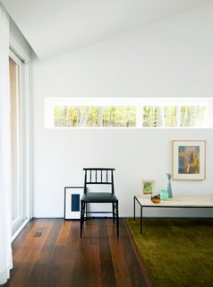 A Cedar- and Metal-Clad Shed House Ushers In the Outdoors - Photo 9 of 11 -