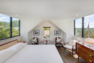 An 1850s Farmhouse in Iowa City Gets a Modern Makeover - Photo 8 of 12 -