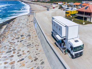 Thanks to a built-in hydraulic system, the truck can expand and pop out to provide additional space when parked.