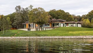 Top 5 Homes of the Week With Waterfront Views - Photo 3 of 5 -