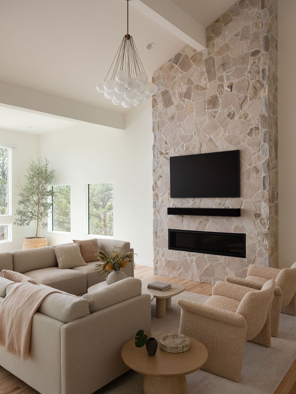 Photo 6 of 31 in Lake House by Kimball Modern - Dwell
