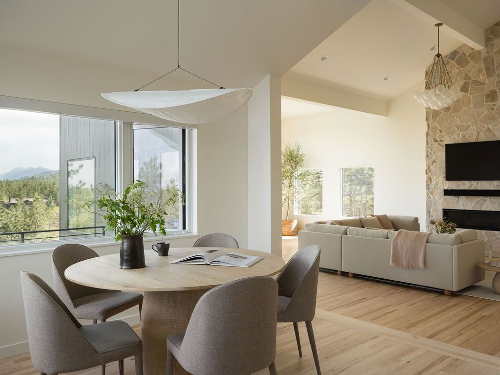 Photo 11 of 31 in Lake House by Kimball Modern - Dwell