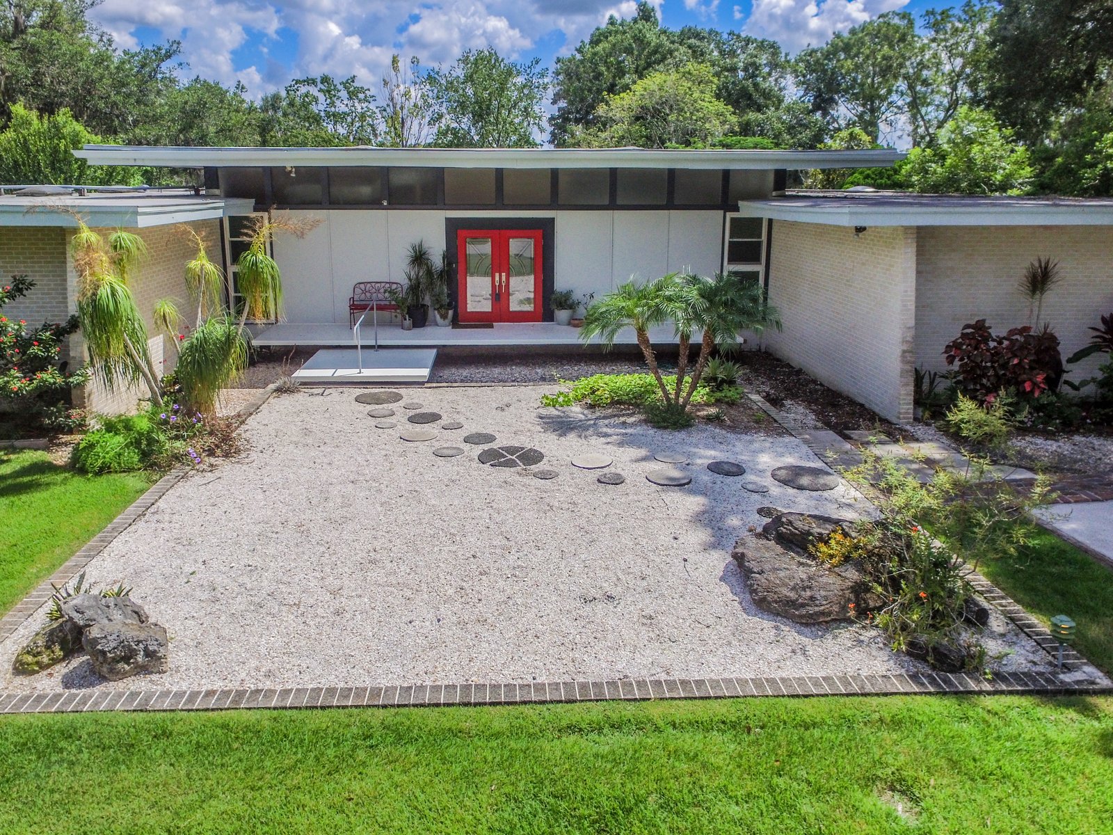 Frank DePasquale MidCentury Home on the River in Tampa! posted by… Dwell