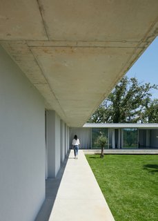 6 Essentials You Need For Your Next House Hunt—And 4 That You Don't - Photo 6 of 6 -