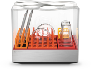Only 18" wide and 14" deep, Tetra is the ultimate compact dishwasher. Plus, with its own water reservoir, there's no plumbing required. 