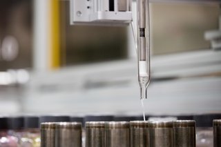 A mineral-based surface treatment enables the curtains to break down air pollutants.