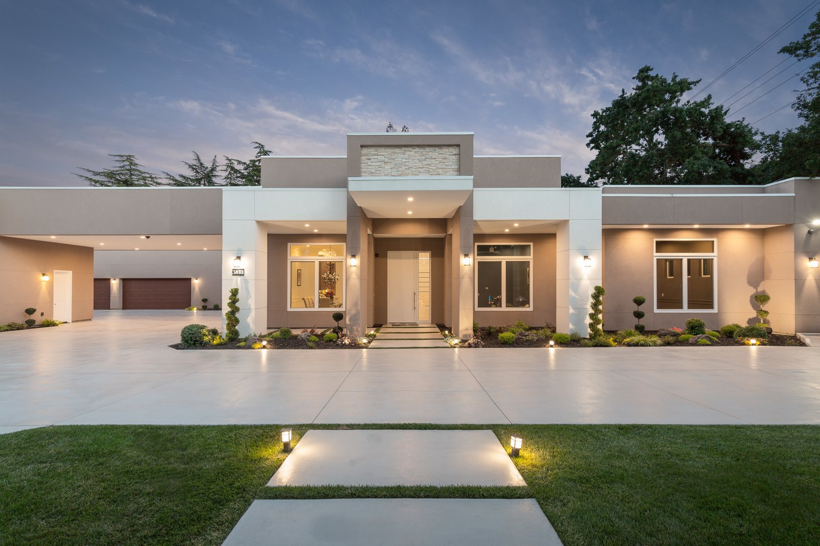 Picture of Photo 2 of 56 in A Custom Contemporary Net Zero Energy Luxury Estate by ...