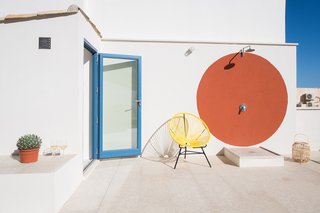 An Old Fisherman's House in Sicily Is Transformed Into 2 Apartments - Photo 10 of 12 -