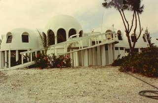 Discover Florida's Mysterious Dome Home Before It Sinks Into the Sea - Photo 2 of 11 -