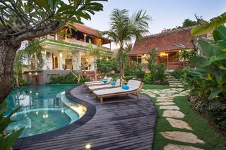 With high-speed internet throughout the property, residents can work poolside while catching some rays.