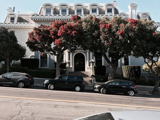 Roam's newest property—located across from San Francisco's Alamo Square Park—houses 19 bedroom suites.