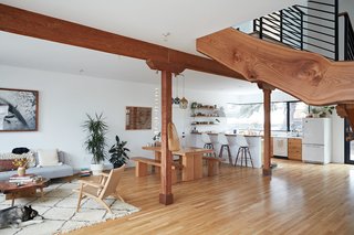 This Beachside Pad in San Francisco Is the Stuff of Surfers' Dreams - Photo 2 of 9 -