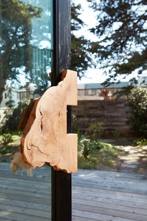 This Beachside Pad in San Francisco Is the Stuff of Surfers' Dreams - Photo 5 of 9 -