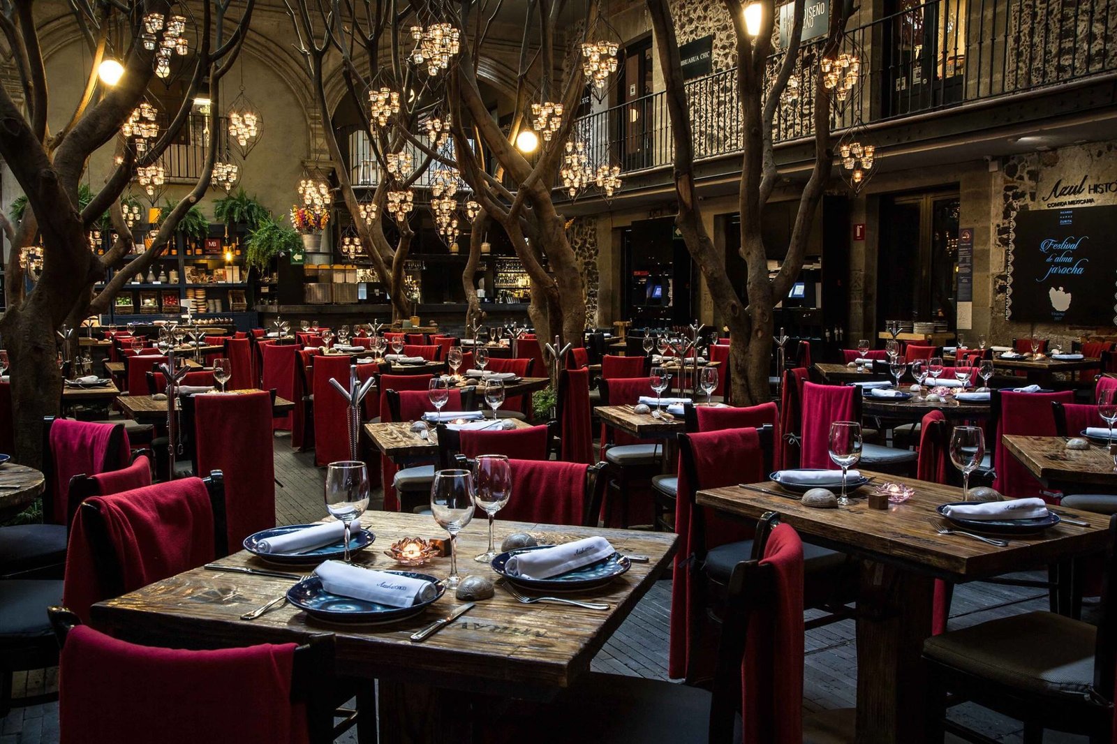 Romantic dining at Azul Historico.