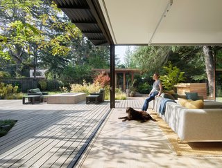 The floor plan was specifically designed to allow for acoustic separation without compromising openness.