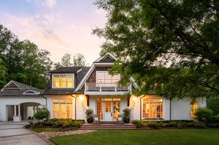 A New England Shingle-Style Home in Atlanta Seeks $5.3M