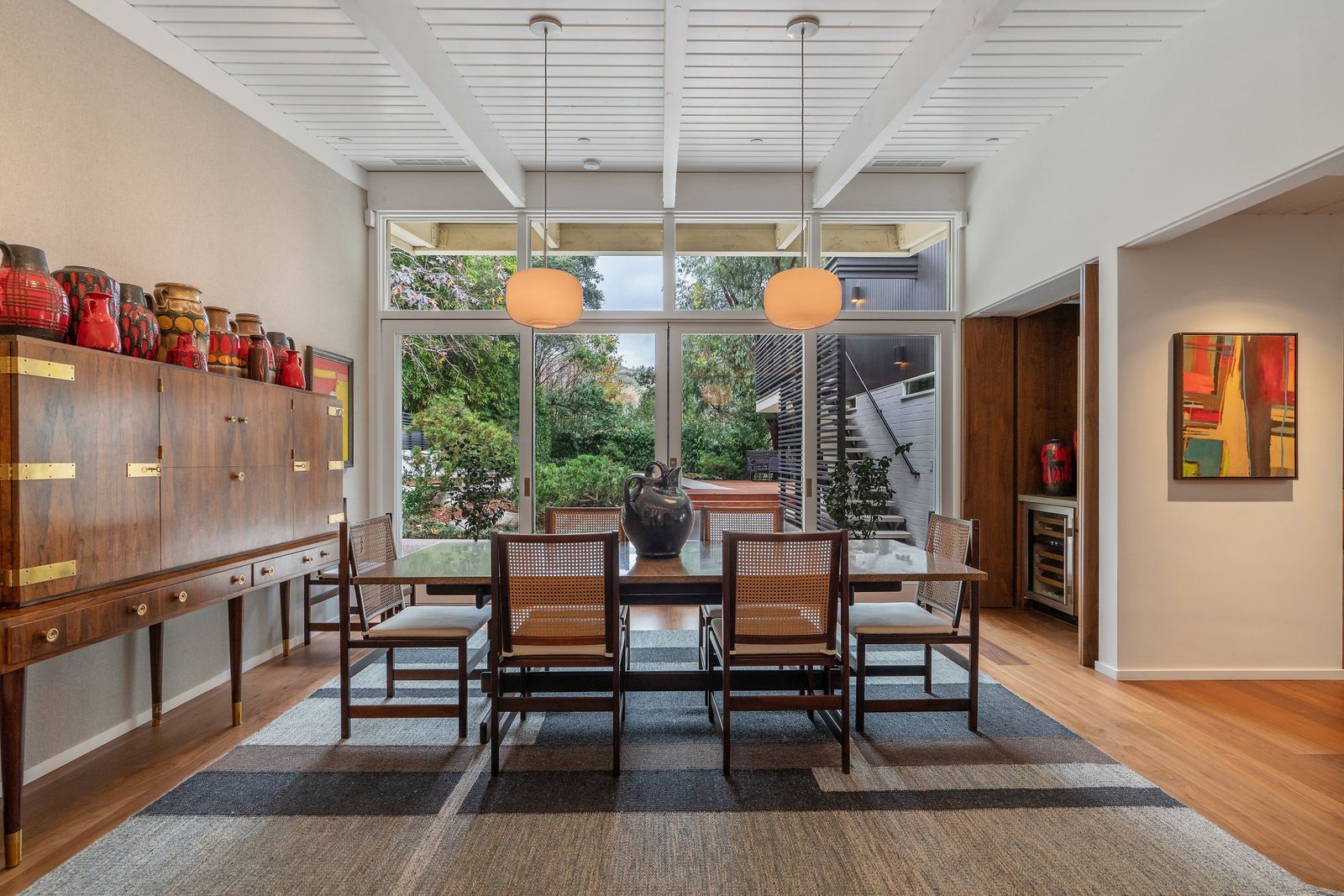 Photo 9 of 13 in In Brentwood, a Restored 1951 Post-and-Beam Midcentury ...