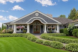 On Lake Minnetonka, a $4.2M Home Delivers Year-Round Vacation Vibes