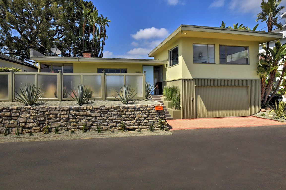 Photo 2 of 7 in Rare Rodney Walker MidCentury Modern by Alan Taylor