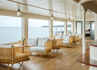 Overlooking the Long Island Sound, a Revamped Hotel Channels its Nautical Roots - Photo 3 of 10 -