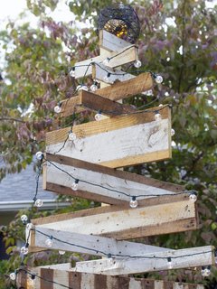 10 Festive Alternatives to the Traditional Christmas Tree - Photo 10 of 10 -