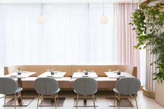 Vancouver’s Botanist Restaurant Updates the Power Lunch - Photo 3 of 7 -