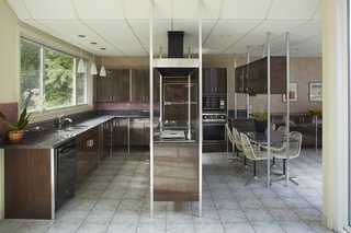 An Irresistible Midcentury in Massachusetts Asks $700K - Photo 4 of 6 -