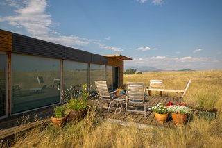 This Awesome Shipping Container Home Can Be Yours For $125K - Photo 2 of 5 -