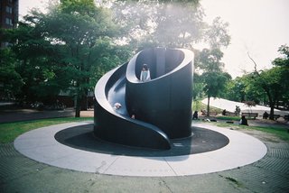10 Things You Need to Know About Isamu Noguchi - Photo 3 of 10 -